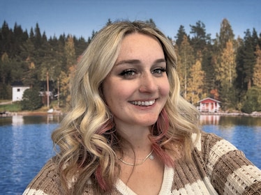 Staff member Jillian George from c435006fe16c