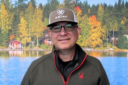 Staff member Dustin Farnam from 08399b14ce55