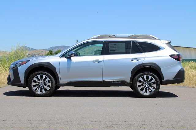 2025 Subaru Outback Touring XT photo 2