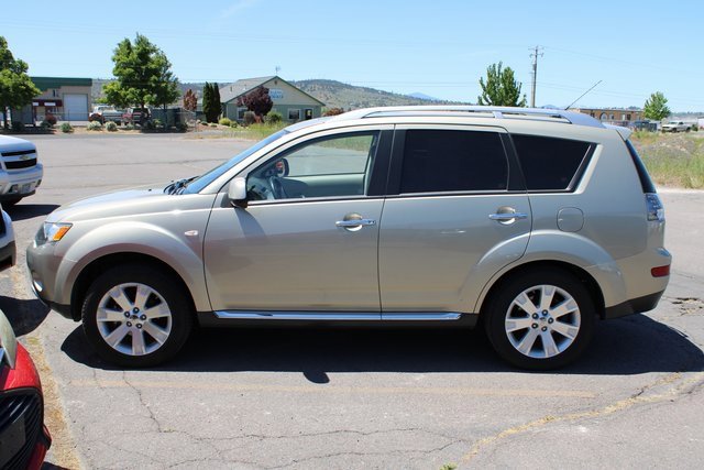 Used 2009 Mitsubishi Outlander SE with VIN JA4LS31W49Z013221 for sale in Klamath Falls, OR