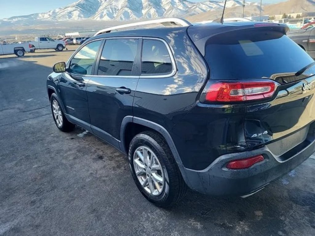 Used 2018 Jeep Cherokee Latitude Plus Latitude Plus 4x4
