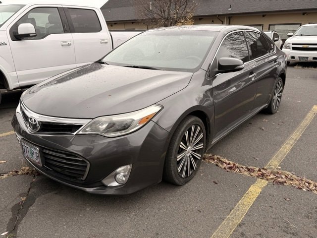 Used 2015 Toyota Avalon Limited with VIN 4T1BK1EB0FU145832 for sale in Klamath Falls, OR