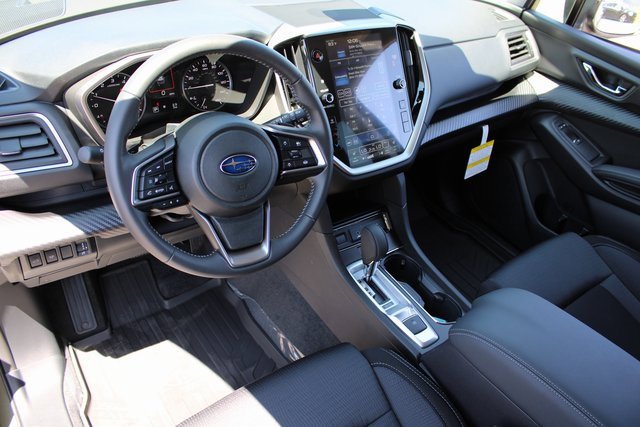 2025 Subaru Ascent Premium photo 2