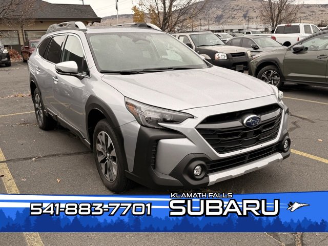 2025 Subaru Outback Touring's photo