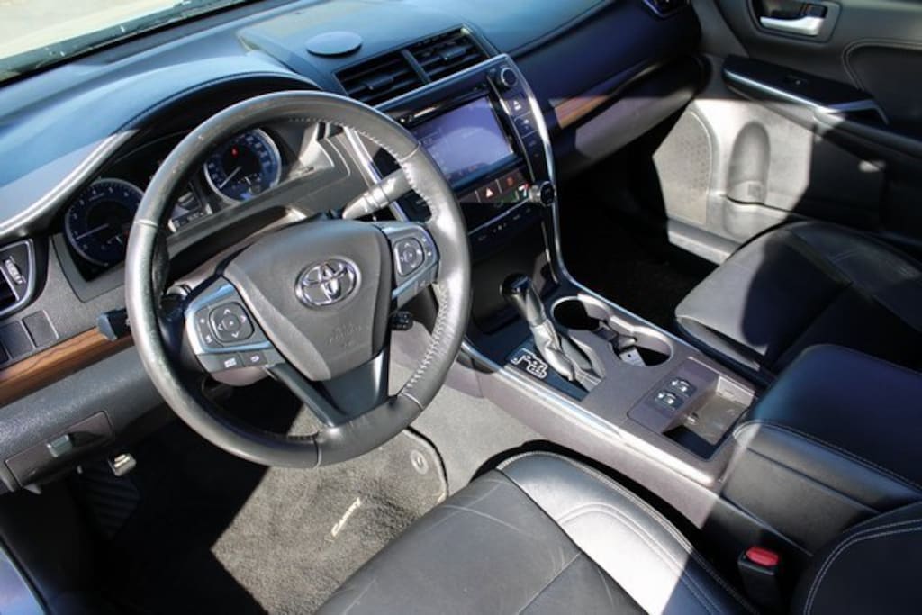 Used 2016 Toyota Camry XLE Sedan