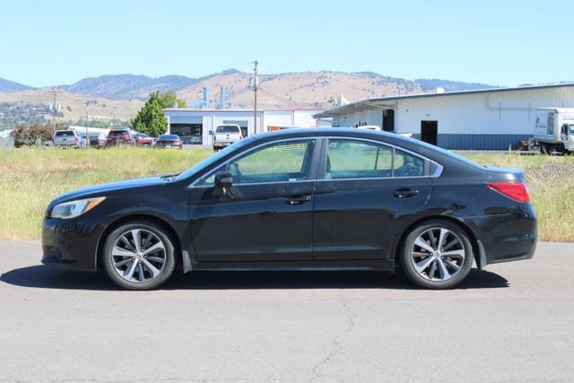 Used 2015 Subaru Legacy 3.6R Limited with VIN 4S3BNEN68F3060314 for sale in Klamath Falls, OR