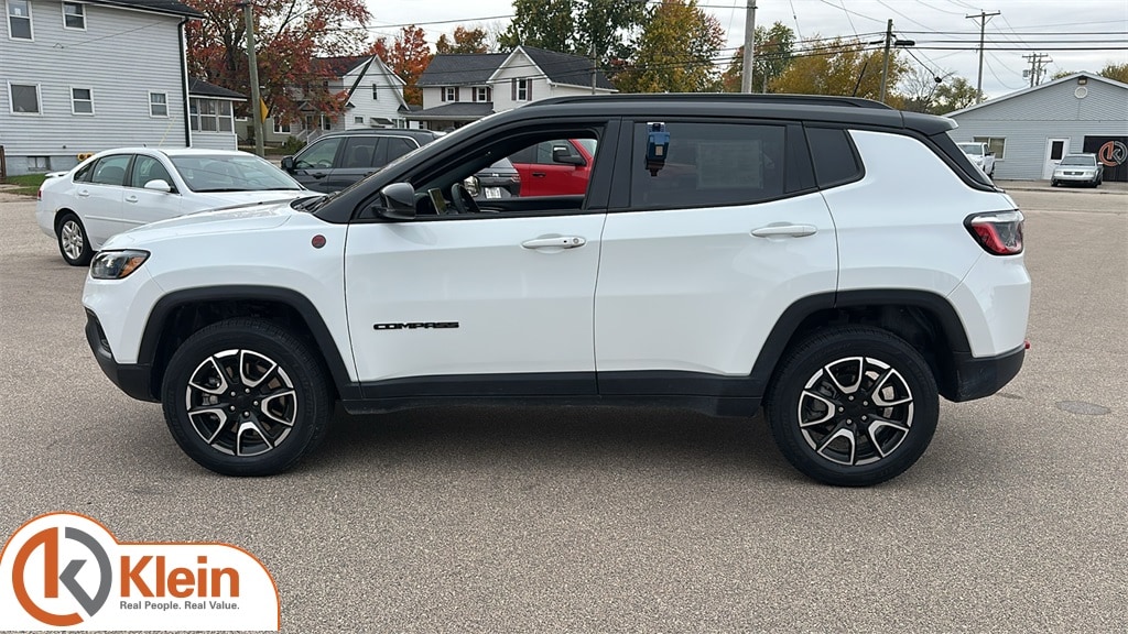 Used 2024 Jeep Compass Trailhawk SUV