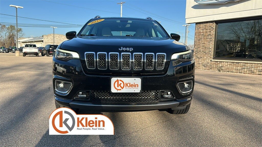 2019 Jeep Cherokee Overland photo 2