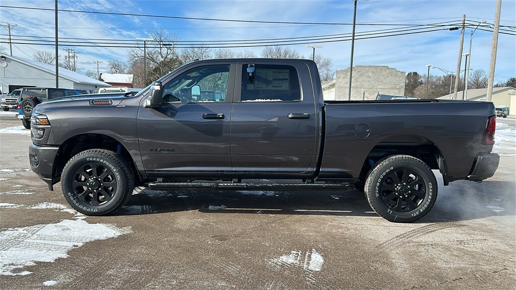 New 2026 Ram 2500 BIG HORN CREW CAB 4X4 6'4 BOX Pickup