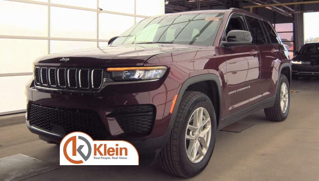 Used 2024 Jeep Grand Cherokee Laredo SUV