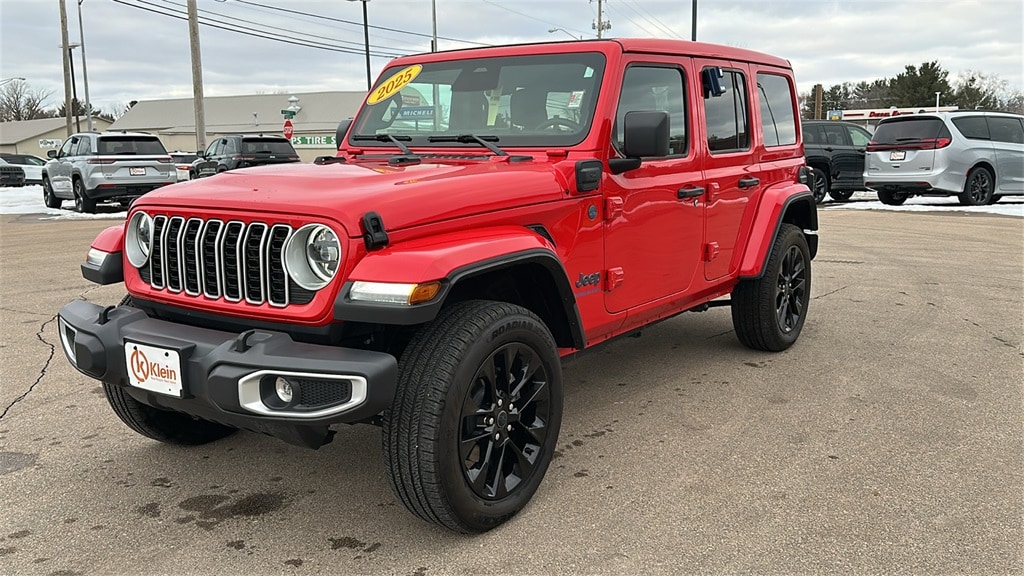 Used 2025 Jeep Wrangler 4xe Sahara SUV