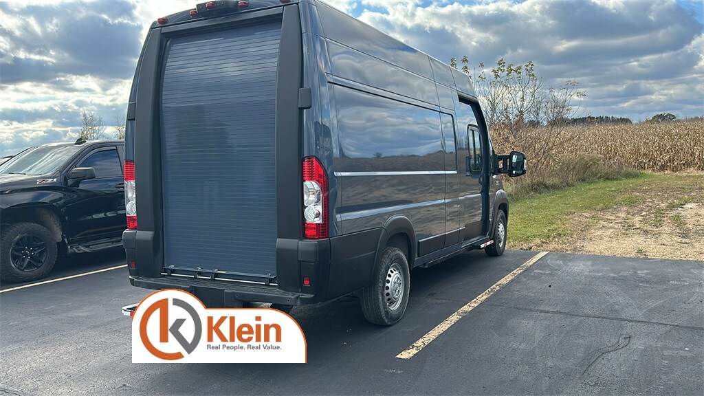 2024 Ram 3500 Tradesman photo 4