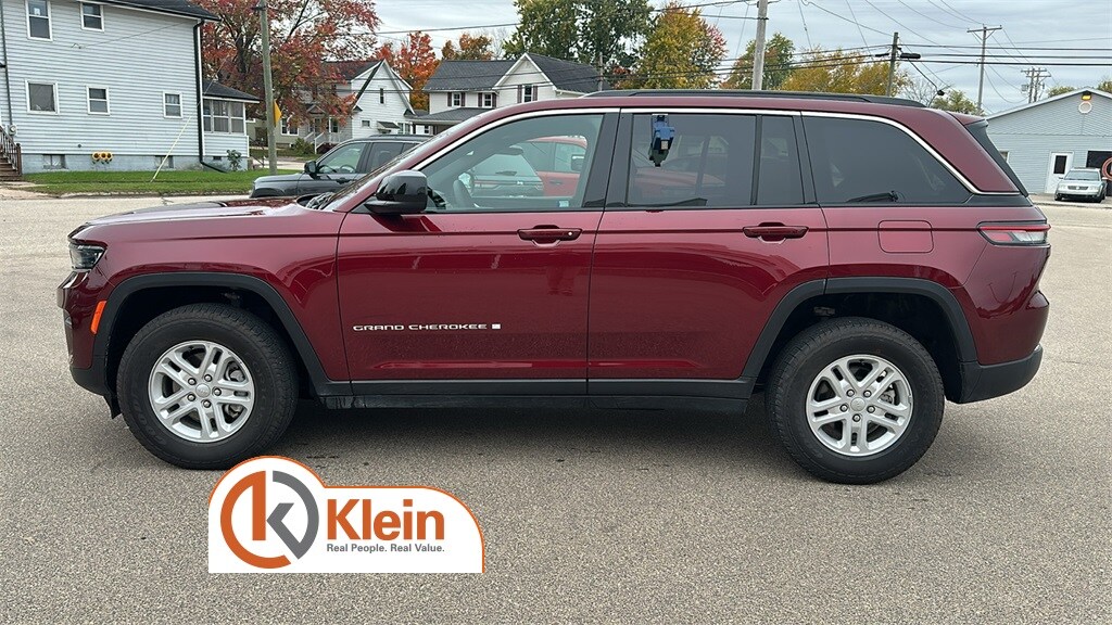 2024 Jeep Grand Cherokee Laredo photo 4