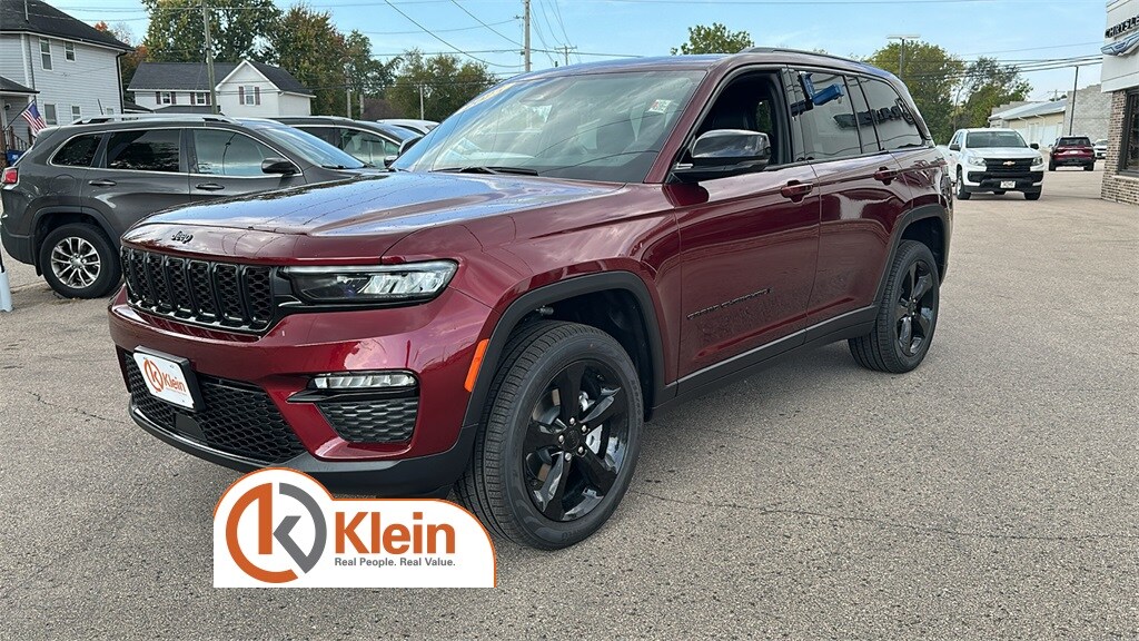 2025 Jeep Grand Cherokee Limited photo 3