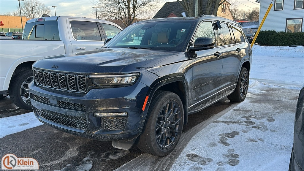 2024 Jeep Grand Cherokee L Summit Reserve's photo