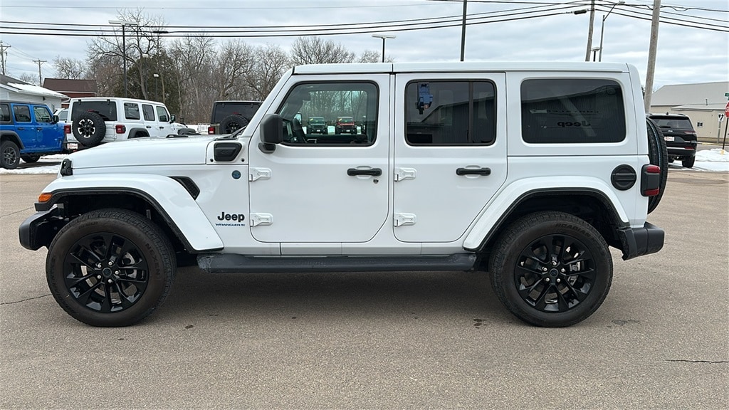 Used 2025 Jeep Wrangler 4xe Sahara SUV