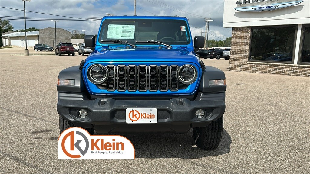 2025 Jeep Wrangler Sport S photo 2