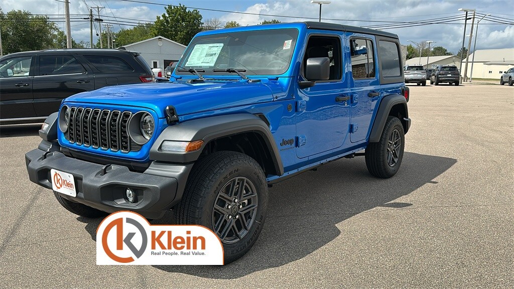 2025 Jeep Wrangler Sport S photo 3