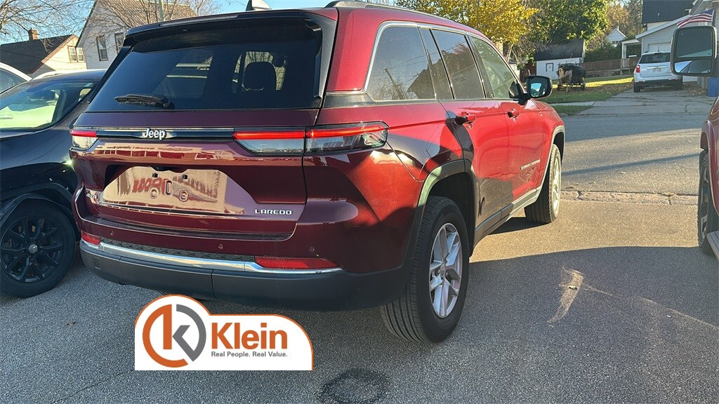 Used 2024 Jeep Grand Cherokee Laredo SUV