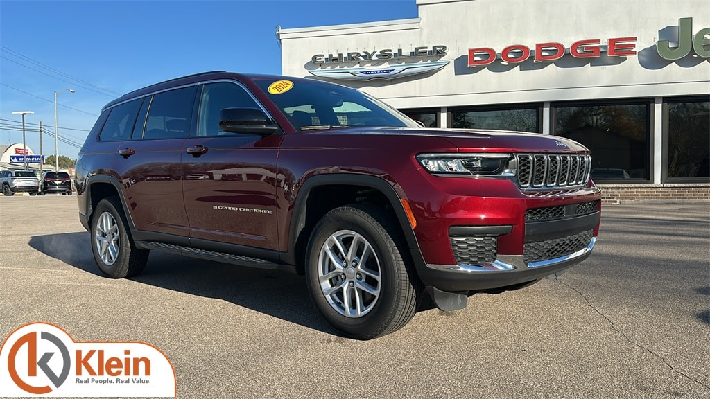 2024 Jeep Grand Cherokee L Laredo's photo