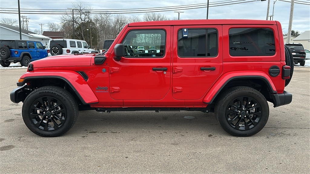 Used 2025 Jeep Wrangler 4xe Sahara SUV