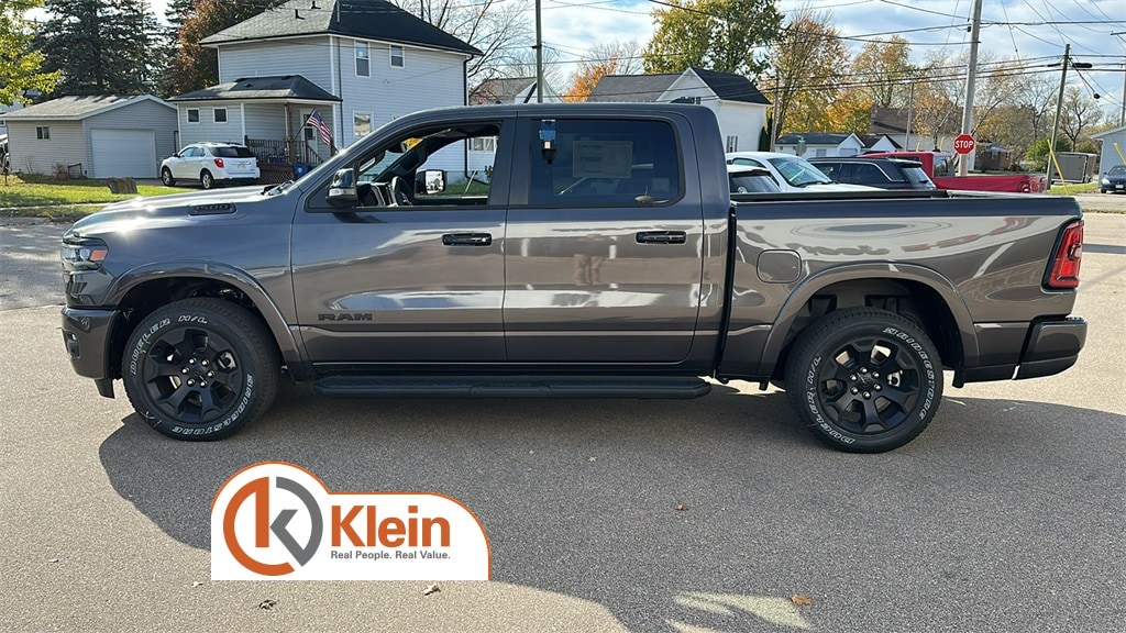 New 2026 Ram 1500 BIG HORN CREW CAB 4X4 5'7 BOX Pickup