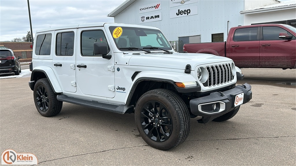 Used 2025 Jeep Wrangler 4xe Sahara SUV