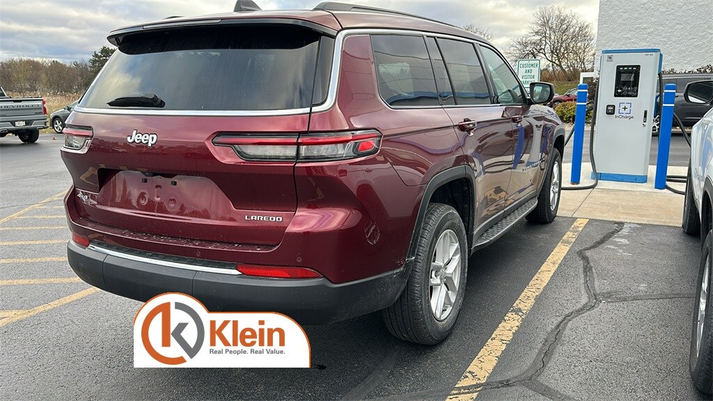 2024 Jeep Grand Cherokee Laredo photo 3