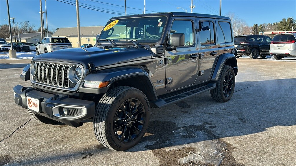 Used 2025 Jeep Wrangler 4xe Sahara SUV
