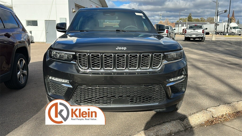 2024 Jeep Grand Cherokee Limited photo 2