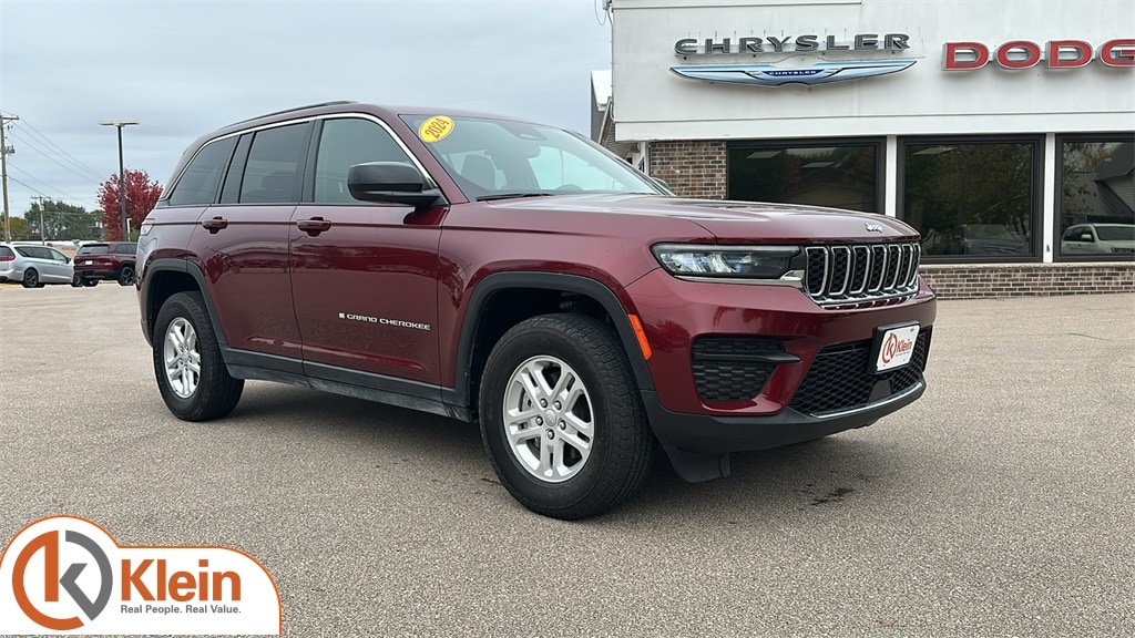 2024 Jeep Grand Cherokee Laredo's photo