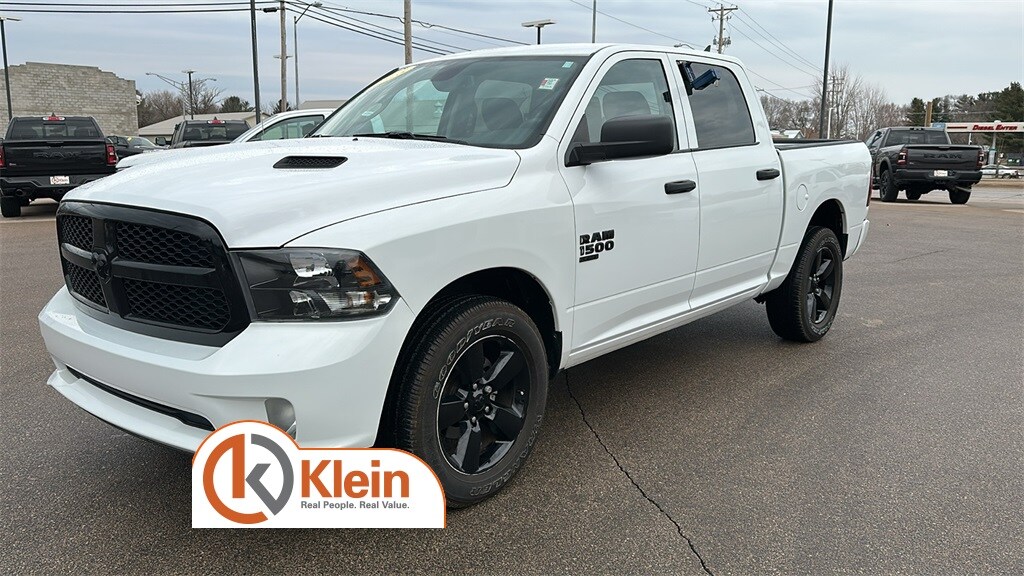 2023 Ram 1500 Classic Tradesman photo 3