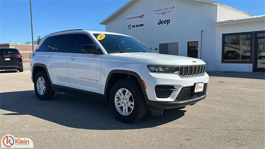 2023 Jeep Grand Cherokee Laredo