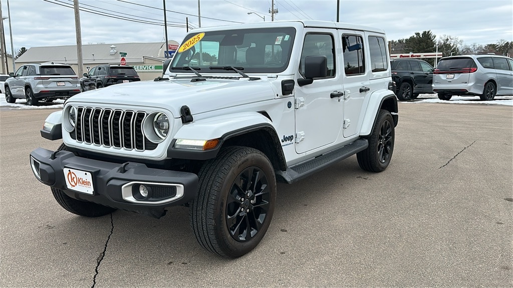 Used 2025 Jeep Wrangler 4xe Sahara SUV