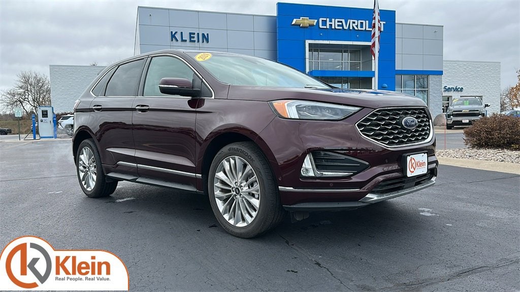 2024 Ford Edge Titanium's photo