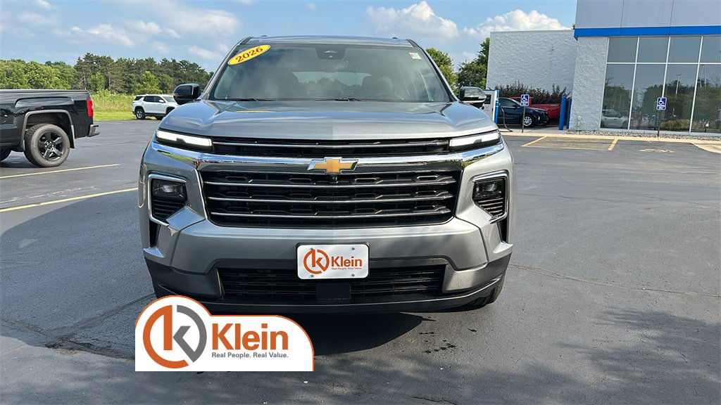 2026 Chevrolet Traverse photo 2