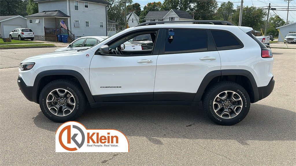 2021 Jeep Cherokee Trailhawk photo 2