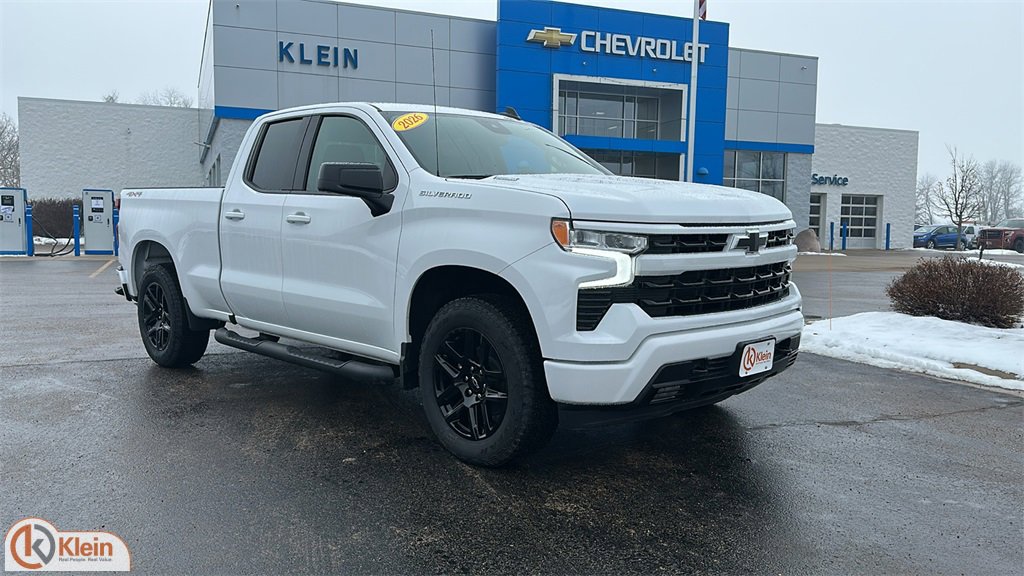 2026 Chevrolet Silverado Base's photo