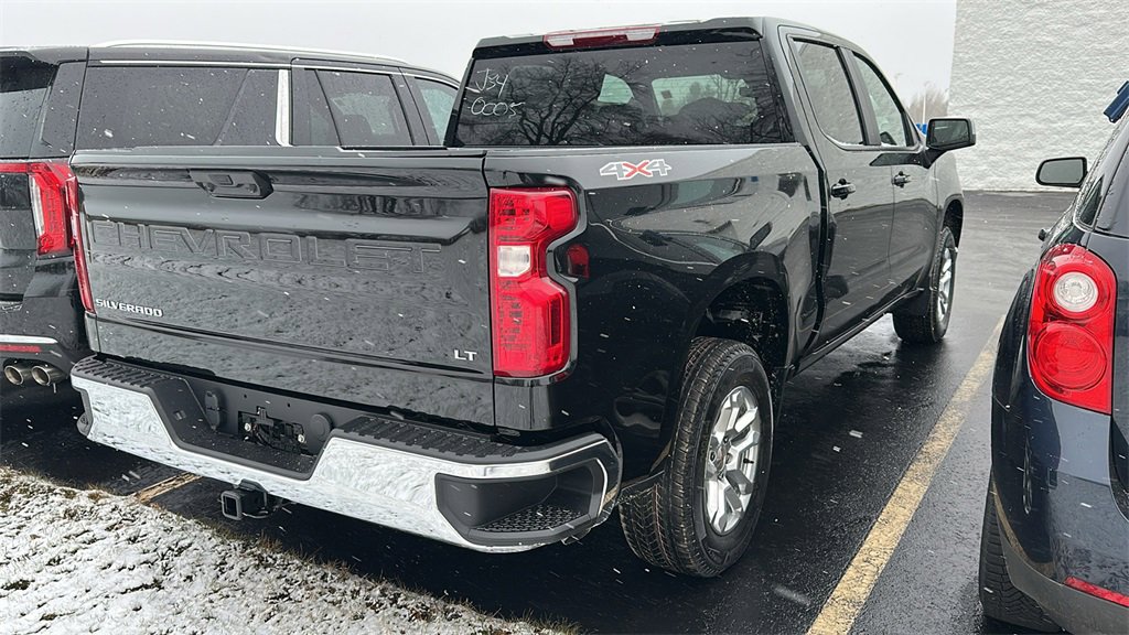 2026 Chevrolet Silverado 1500 LT photo 3