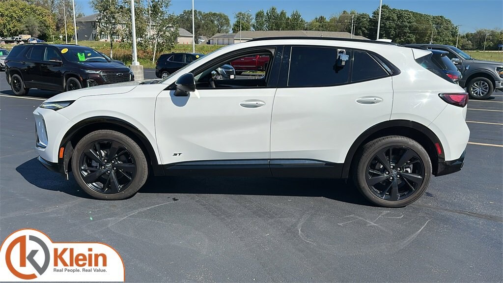 Used 2024 Buick Envision Sport Touring SUV