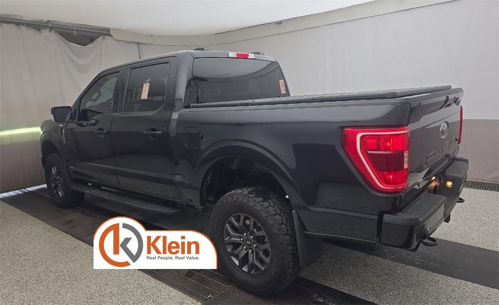 2022 Ford F-150 XL photo 2