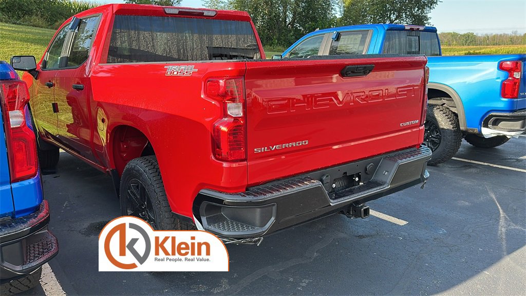 2026 Chevrolet Silverado 1500 Custom Trail Boss photo 2