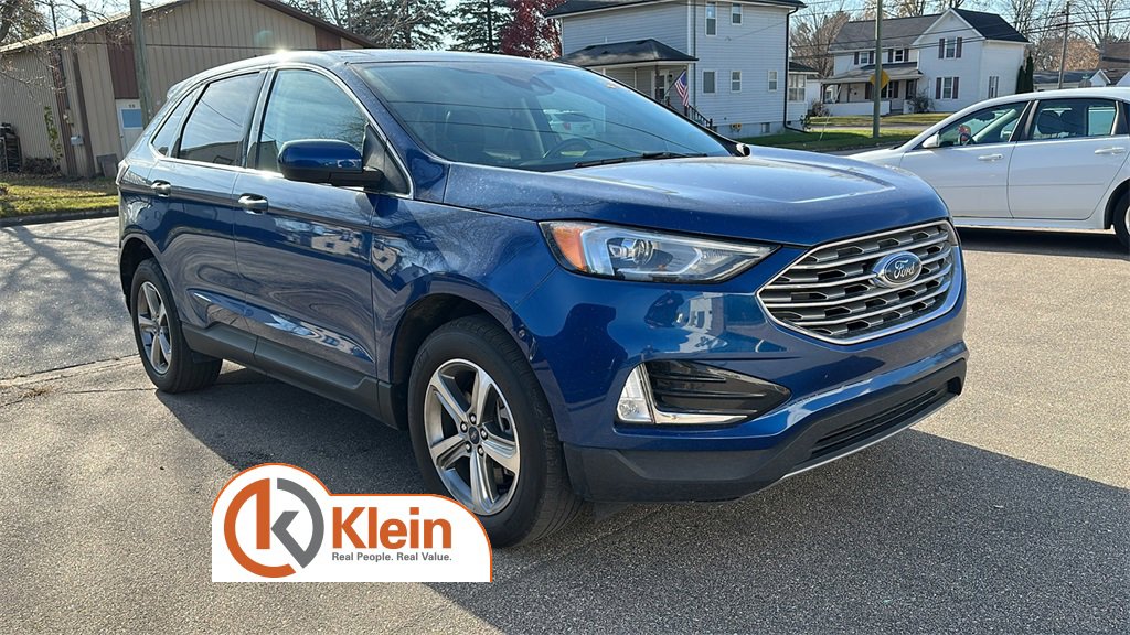 2022 Ford Edge SEL photo 3