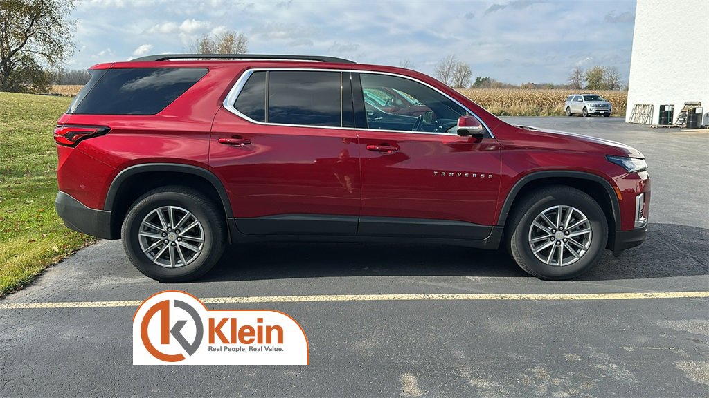 2023 Chevrolet Traverse Cloth photo 3