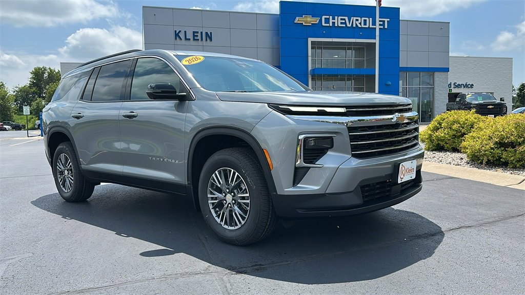 2026 Chevrolet Traverse LT's photo