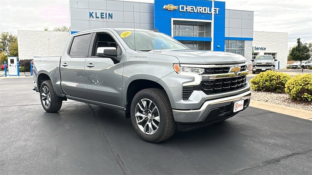 2026 Chevrolet Silverado 1500 LT's photo