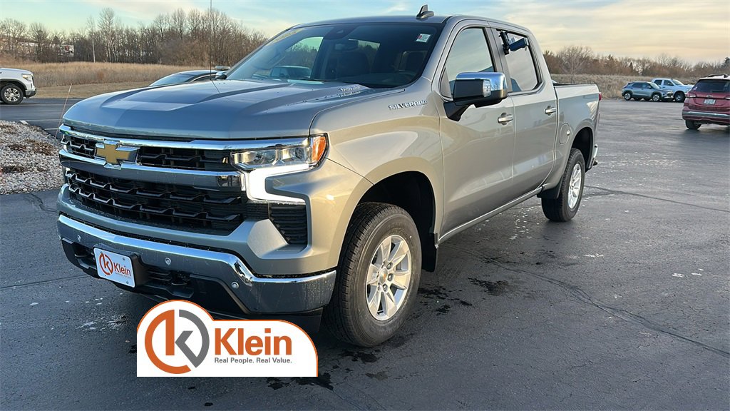 2025 Chevrolet Silverado 1500 LT photo 3