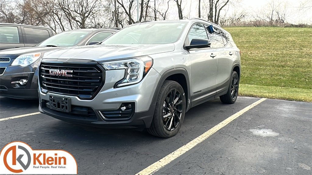 2024 GMC Terrain SLT's photo