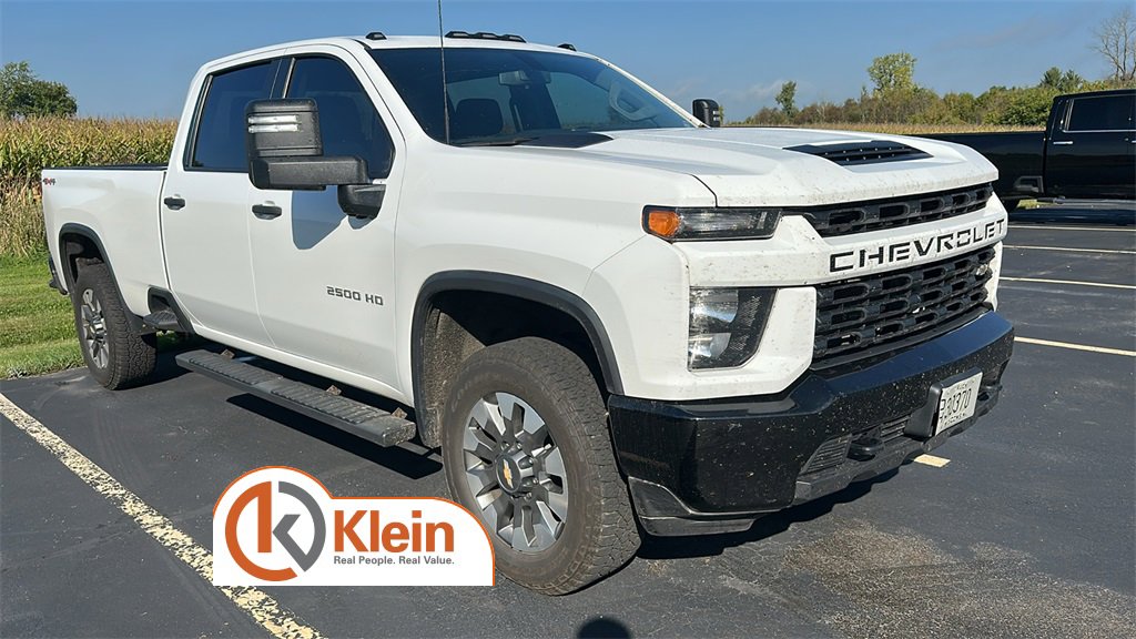 2023 Chevrolet Silverado 2500HD Custom photo 2