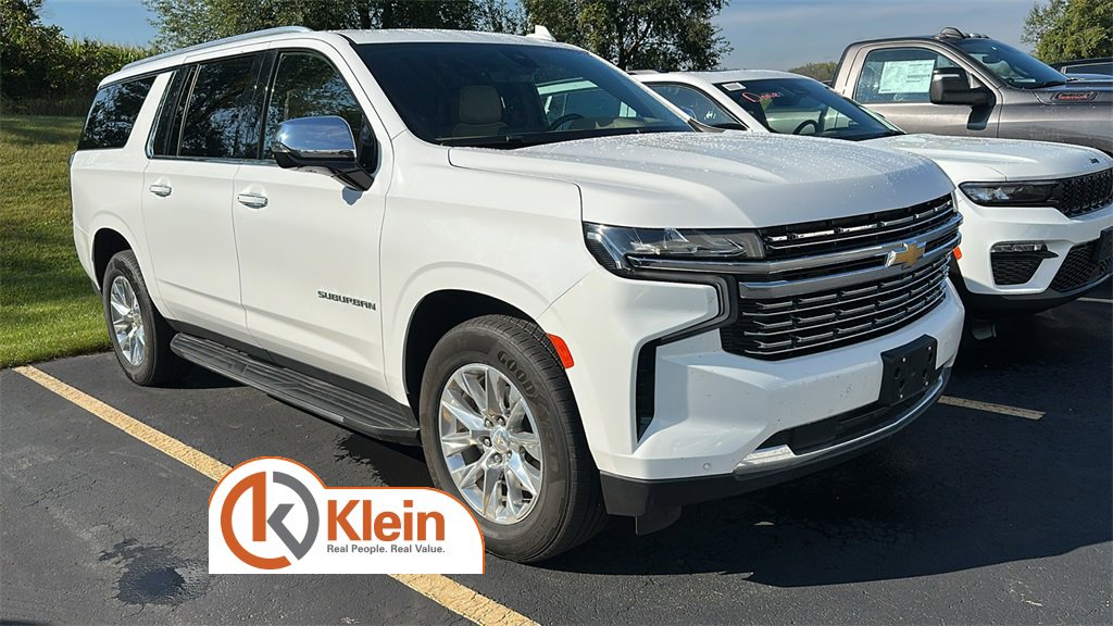 2021 Chevrolet Suburban Premier photo 2